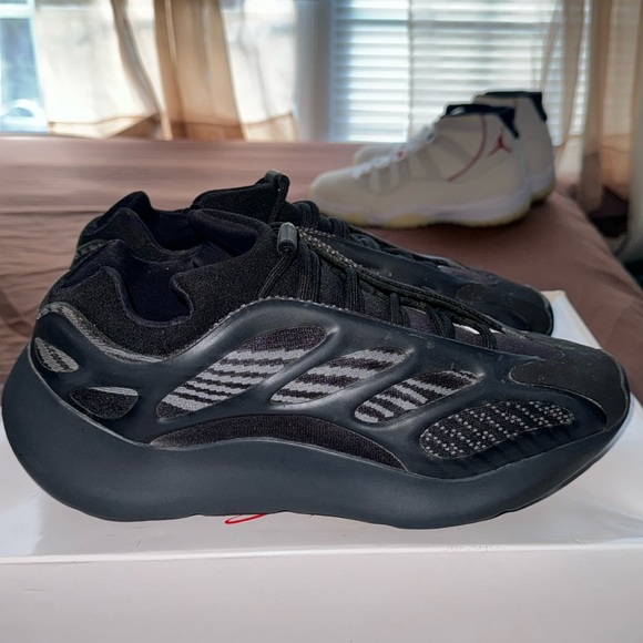 adidas gazelle silver green womens Adidas Yeezy 700 V3 Dark Glow